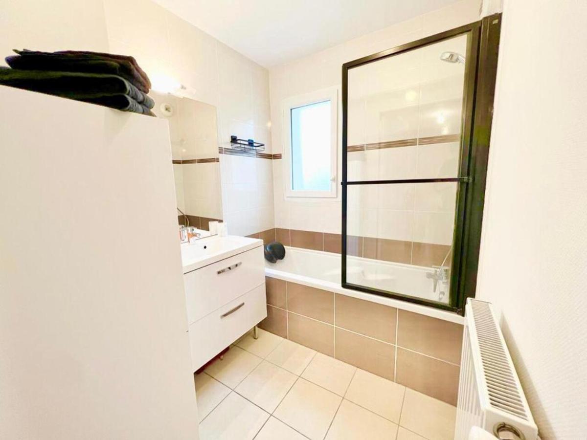 L'Atelier Chic - Wifi Fibre - Parking Privee - Balcon - Netflix Appartement Lanester Buitenkant foto