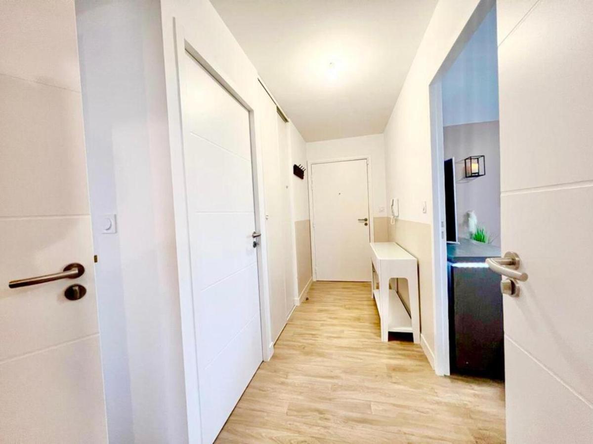 L'Atelier Chic - Wifi Fibre - Parking Privee - Balcon - Netflix Appartement Lanester Buitenkant foto