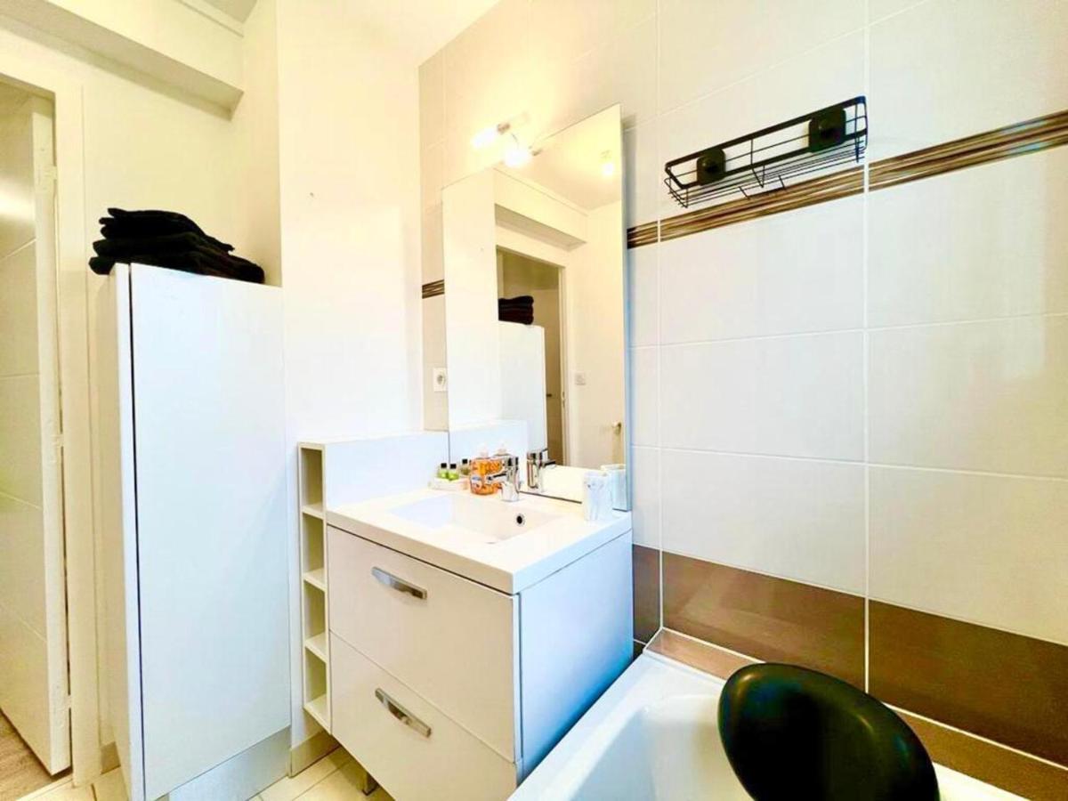 L'Atelier Chic - Wifi Fibre - Parking Privee - Balcon - Netflix Appartement Lanester Buitenkant foto