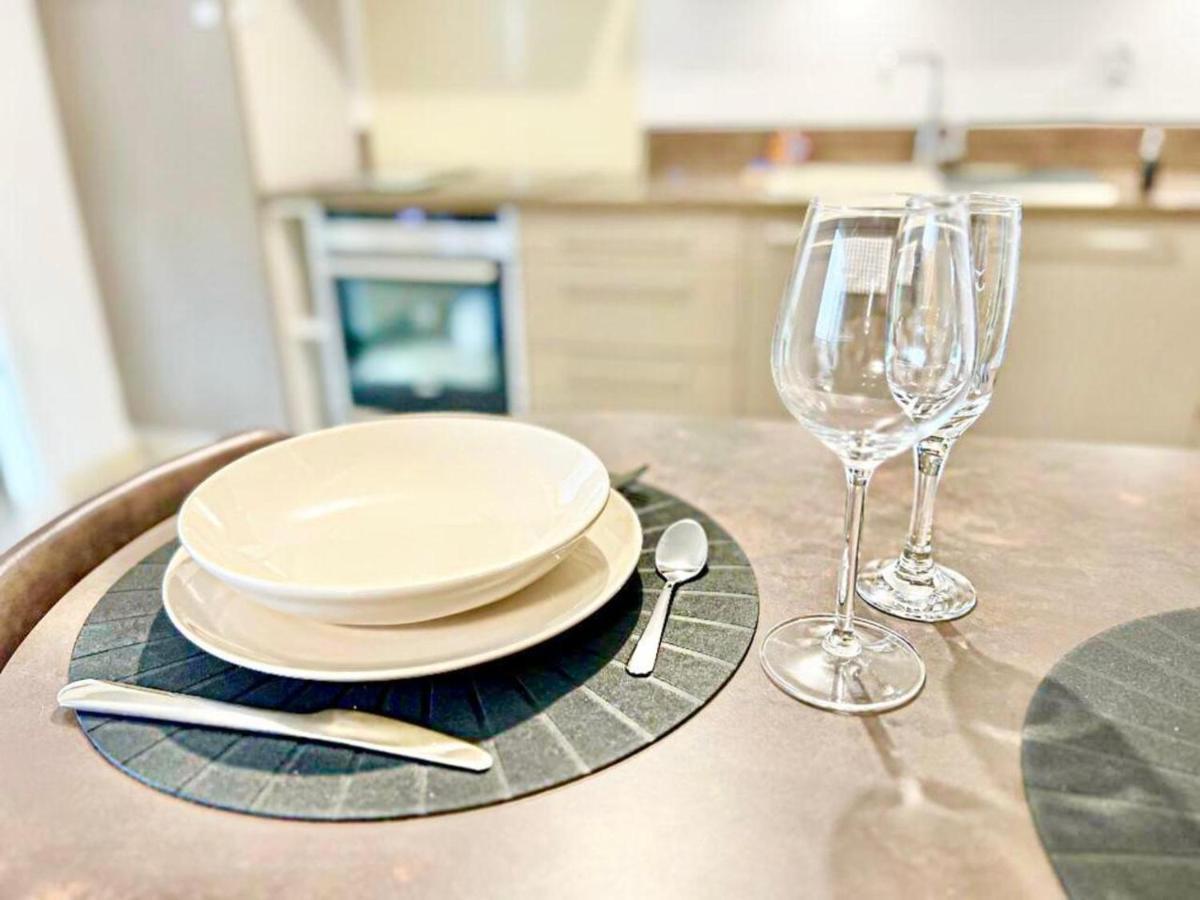 L'Atelier Chic - Wifi Fibre - Parking Privee - Balcon - Netflix Appartement Lanester Buitenkant foto